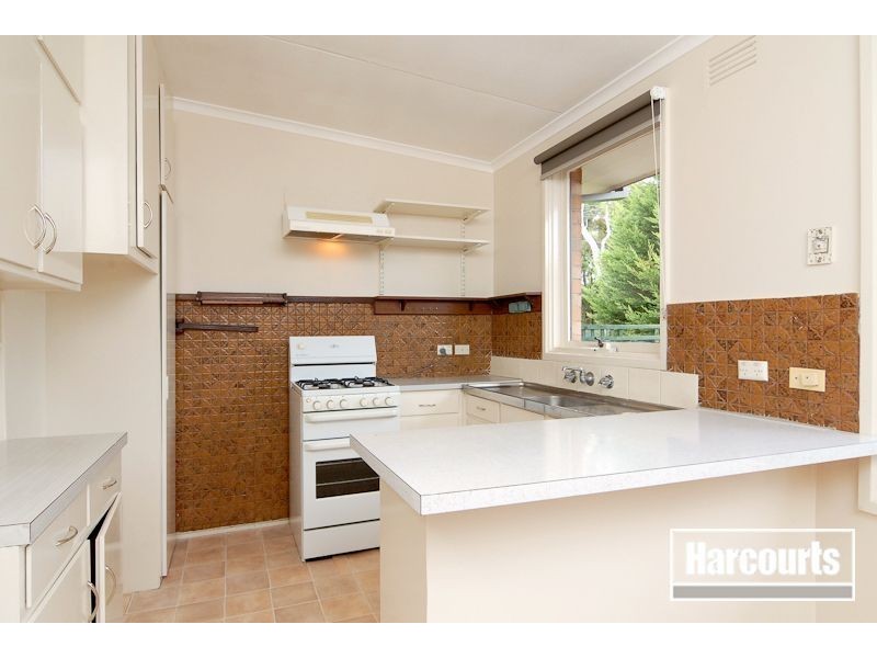 130 Tamarisk Drive, Frankston North VIC 3200