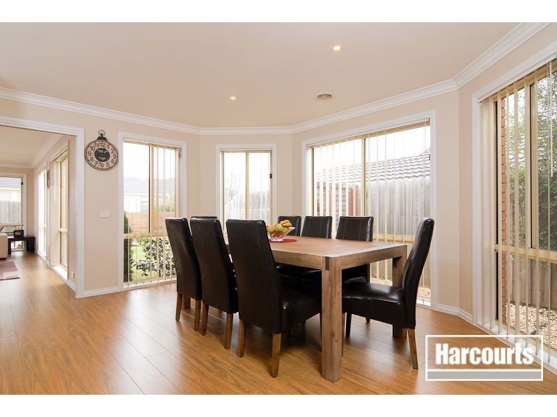 9 Arkley Close, Skye VIC 3977