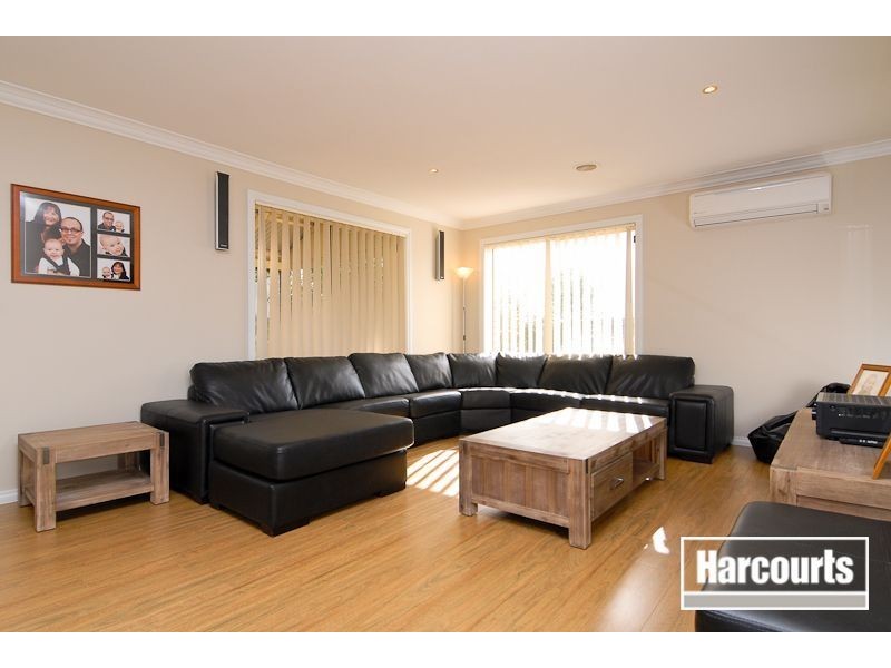 9 Arkley Close, Skye VIC 3977