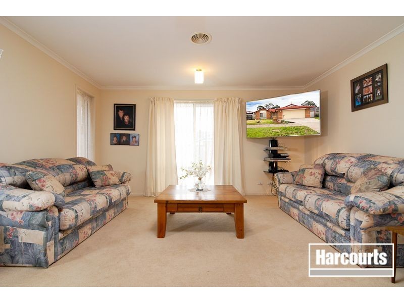 21 Manchester Drive, Skye VIC 3977