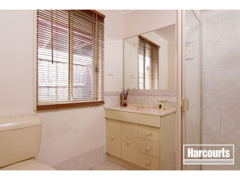 21 Manchester Drive, Skye VIC 3977