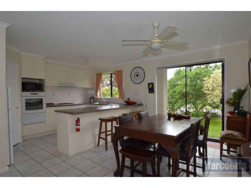 28 Broderick Road, Carrum Downs VIC 3201