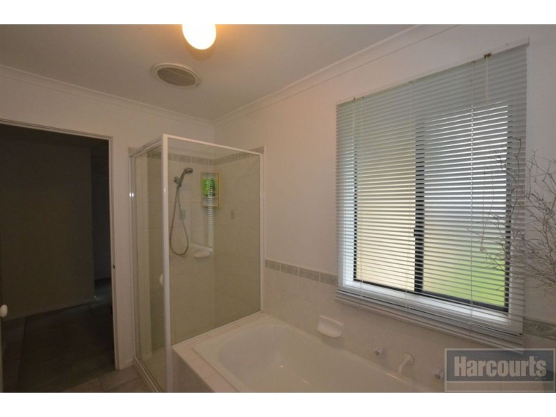 28 Broderick Road, Carrum Downs VIC 3201