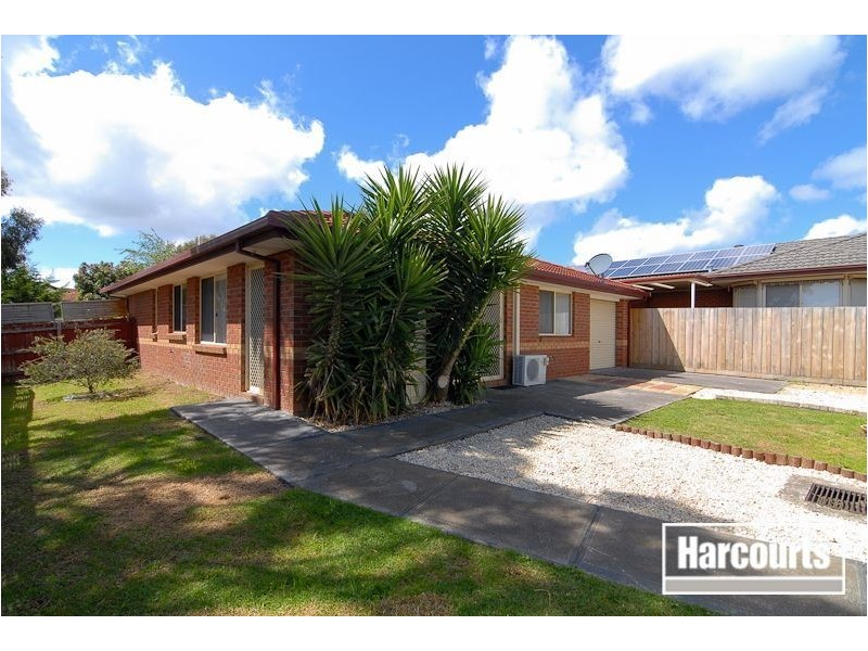 13 Orama Avenue, Carrum Downs VIC 3201