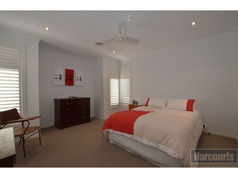 32 Ethereal Way, Sandhurst VIC 3977