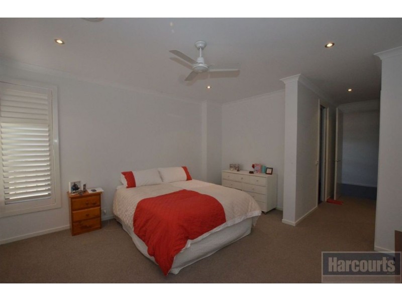 32 Ethereal Way, Sandhurst VIC 3977