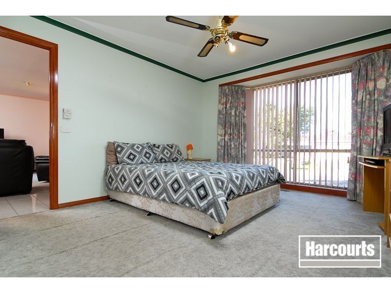 9 Fieldlark Court, Carrum Downs VIC 3201