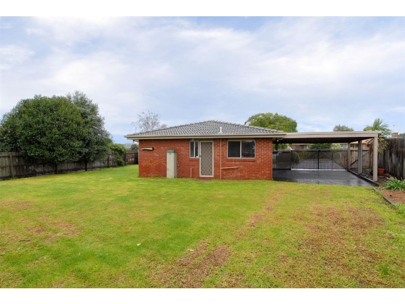 44 Carrington Crescent, Carrum Downs VIC 3201