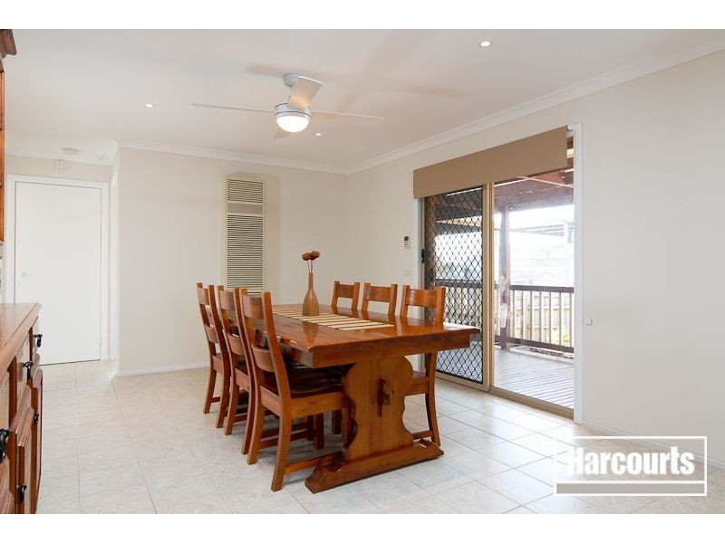 33 Chapman Street, Carrum Downs VIC 3201