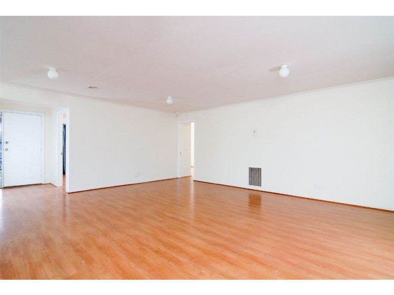 13 Minka Court, Skye VIC 3977