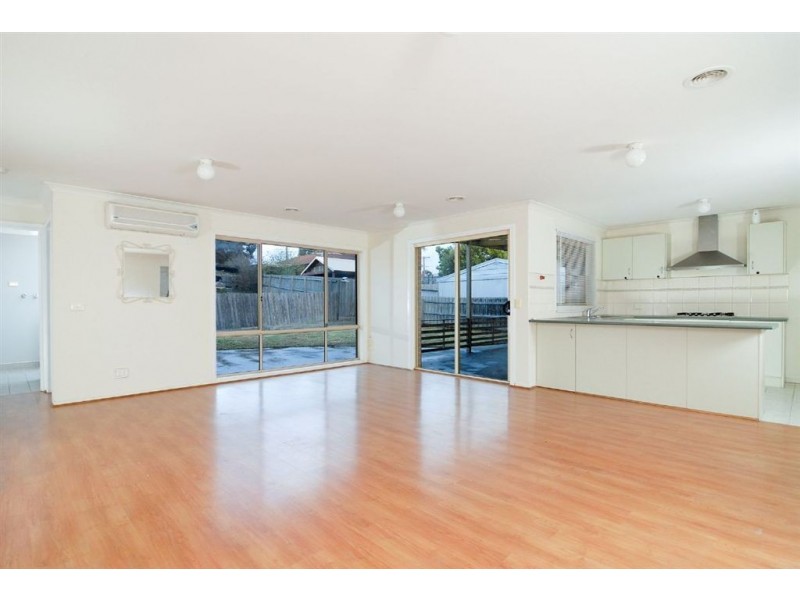 13 Minka Court, Skye VIC 3977