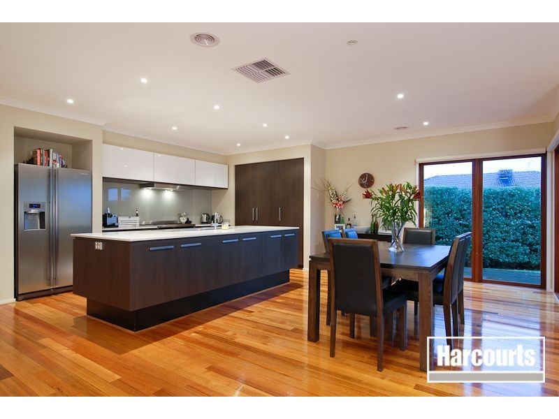 1 Wodalla Circuit, Sandhurst VIC 3977