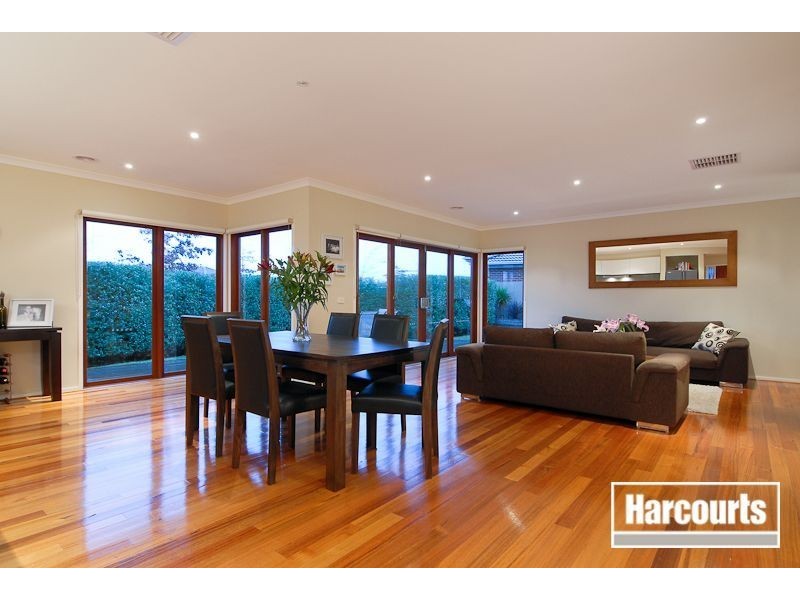 1 Wodalla Circuit, Sandhurst VIC 3977