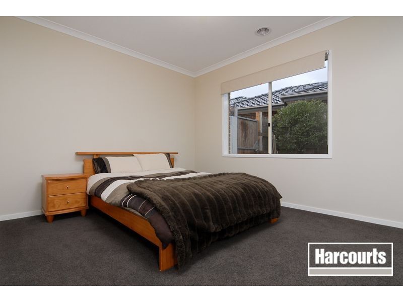 1 Wodalla Circuit, Sandhurst VIC 3977