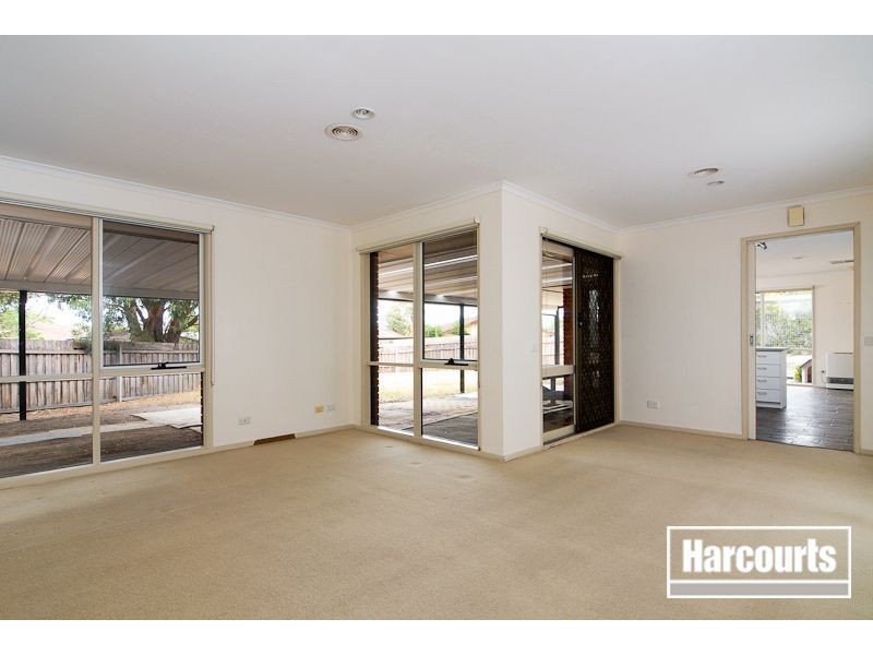 9 Kyrie Court, Carrum Downs VIC 3201