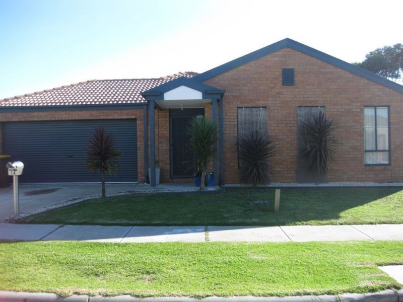 14 Esta Court, Carrum Downs VIC 3201