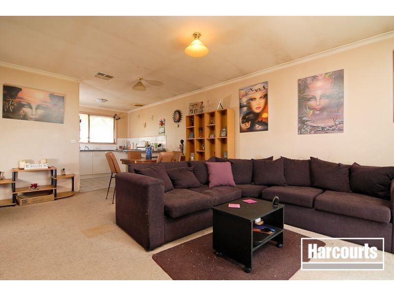 2 Alter Court, Skye VIC 3977