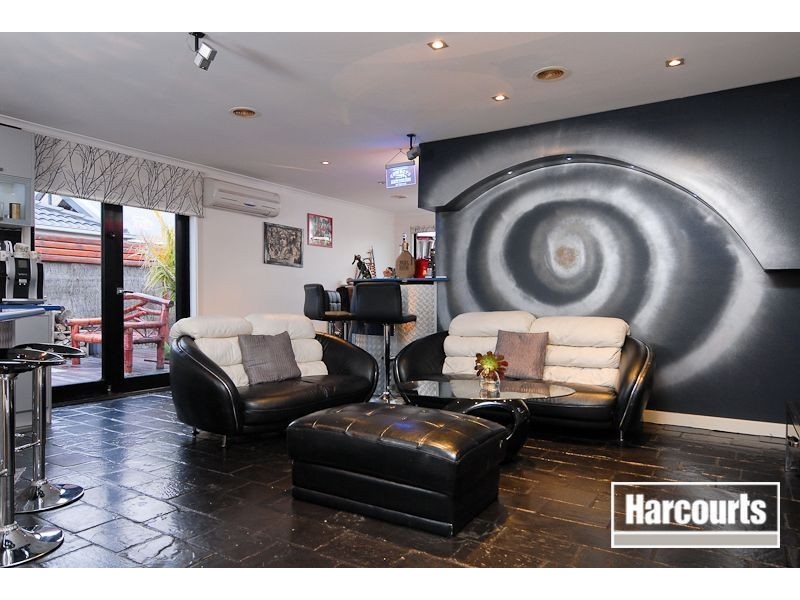 18 Garnet Close, Skye VIC 3977