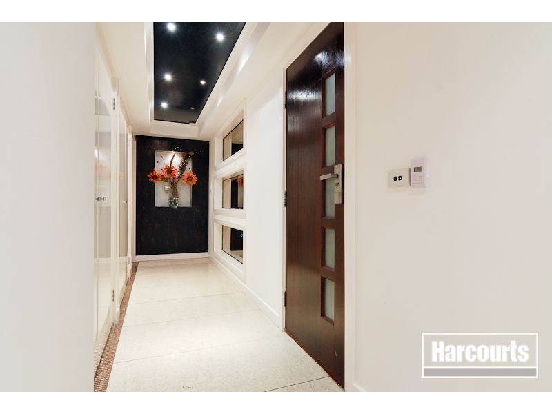 18 Garnet Close, Skye VIC 3977