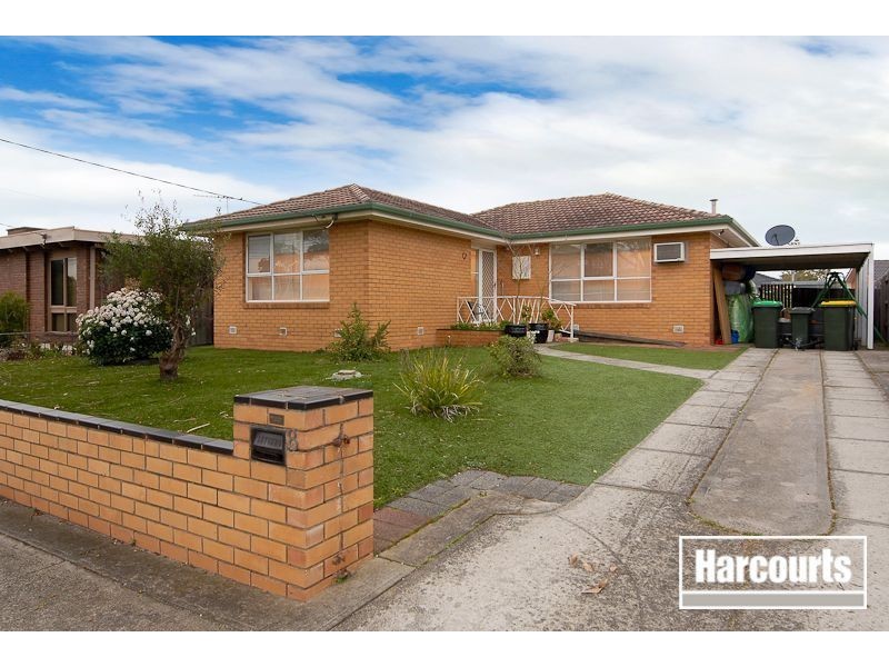 8 Selsey Street, Seaford VIC 3198