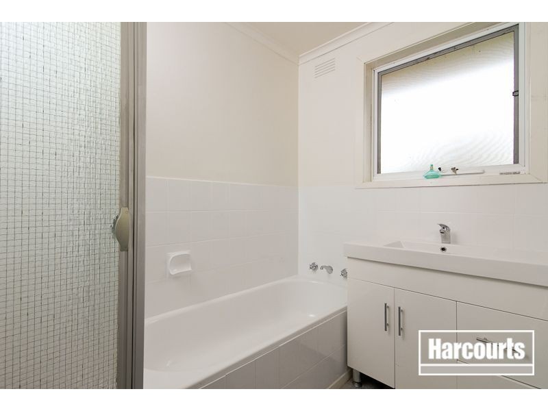 8 Selsey Street, Seaford VIC 3198