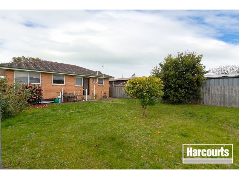 8 Selsey Street, Seaford VIC 3198