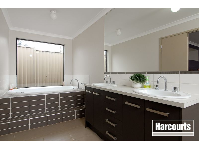 78 Broderick Road, Carrum Downs VIC 3201