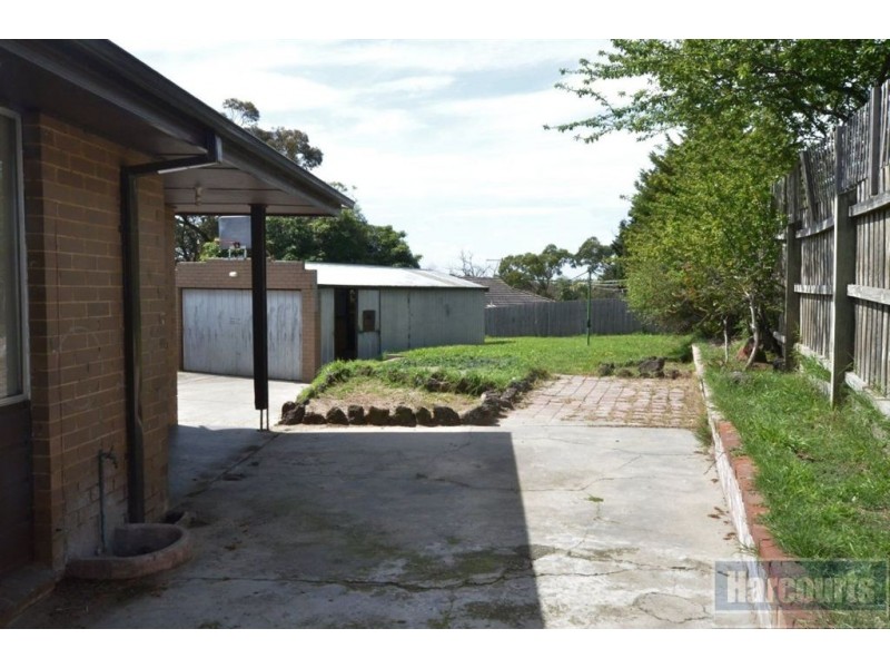 126 Rosemary Crescent, Frankston North VIC 3200