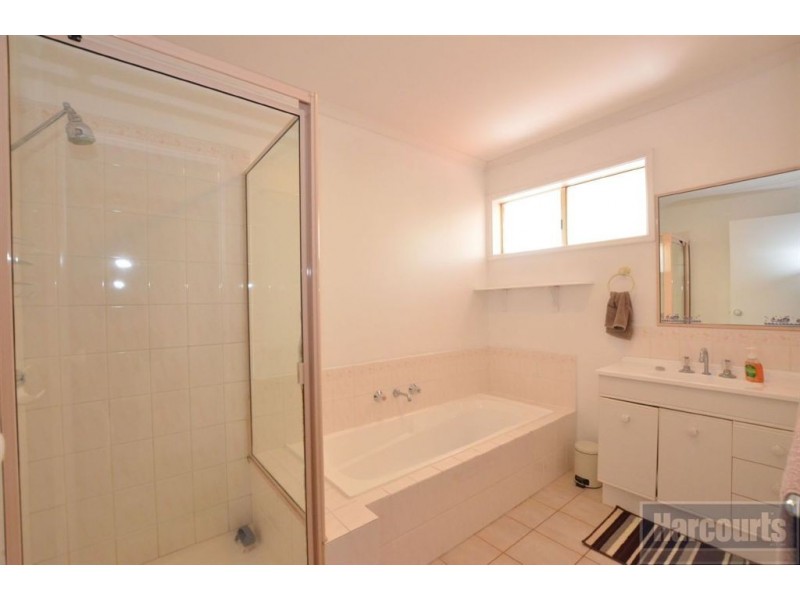 204 Mc Cormicks Rd, Skye VIC 3977