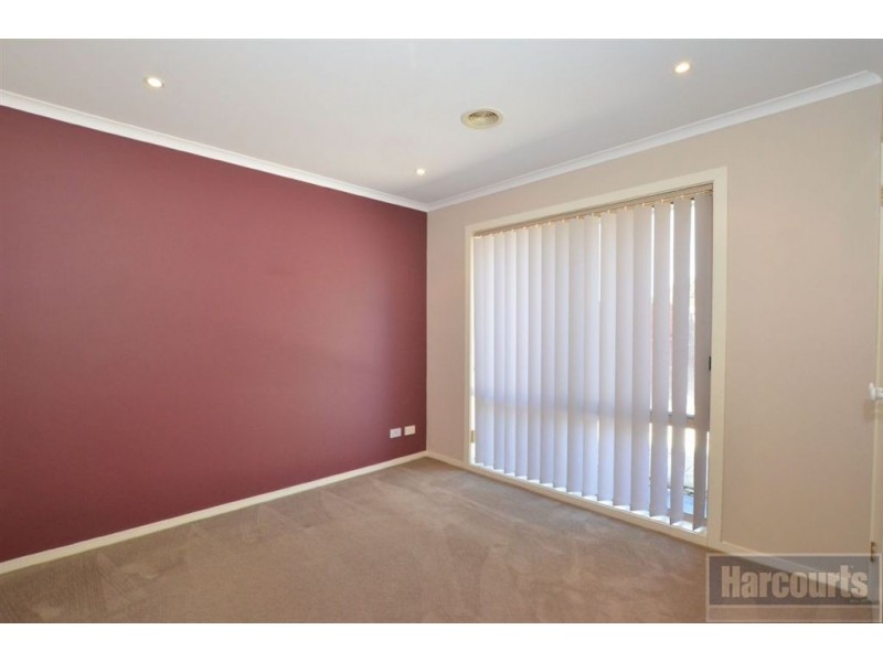 102 Oberon Drive, Carrum Downs VIC 3201