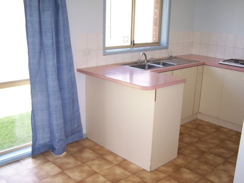 2/20 Francis Street, Seaford VIC 3198