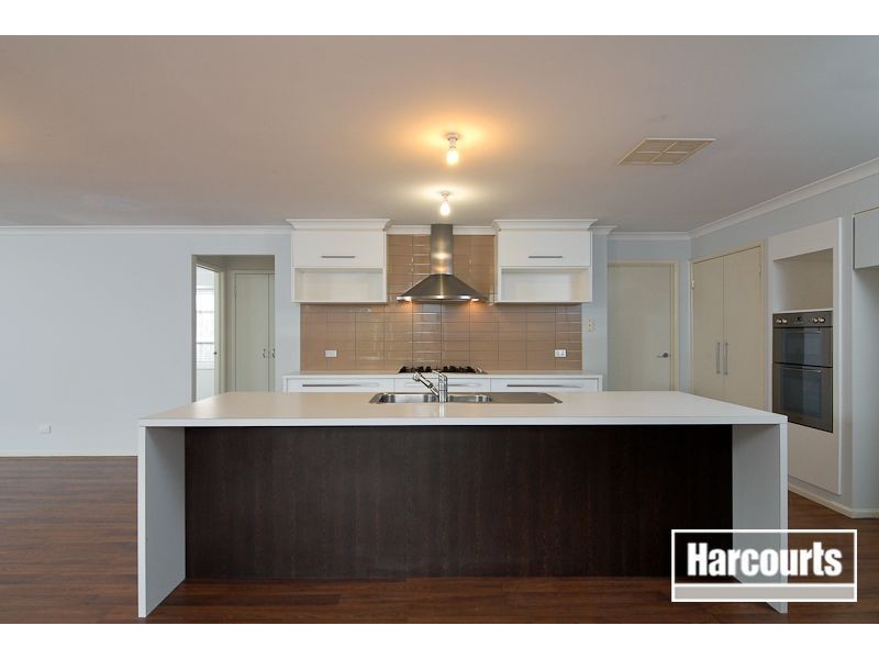 37 Chardonnay Drive, Skye VIC 3977