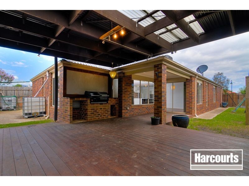 37 Chardonnay Drive, Skye VIC 3977