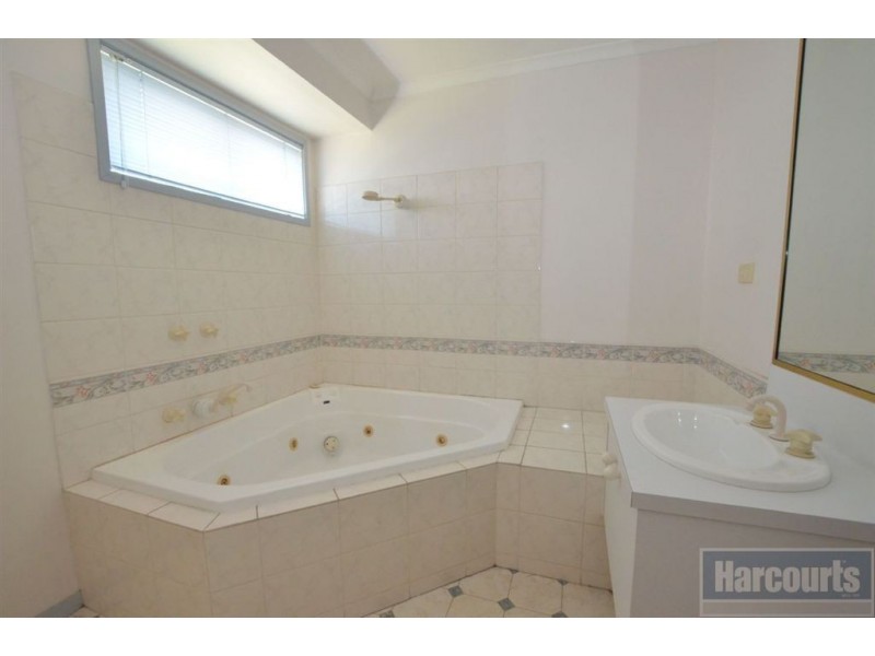 7 Gum Vista Walk, Skye VIC 3977