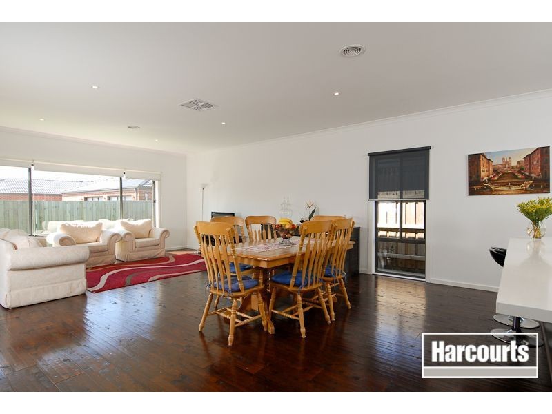 12 Dalray Street, Sandhurst VIC 3977