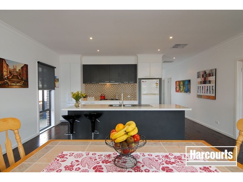 12 Dalray Street, Sandhurst VIC 3977