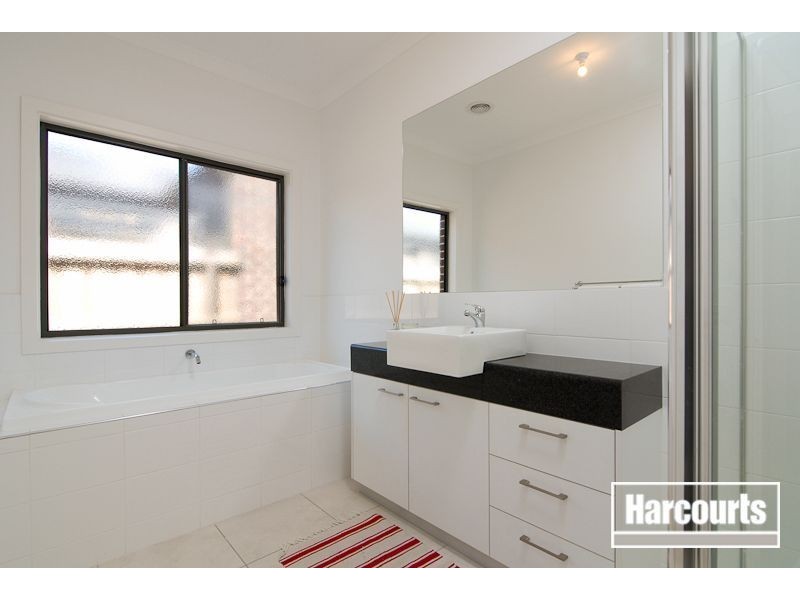 12 Dalray Street, Sandhurst VIC 3977