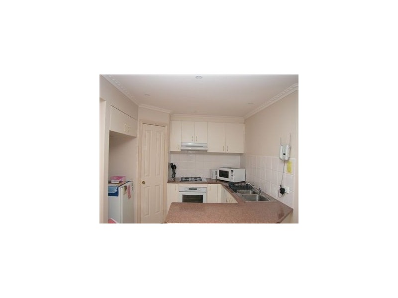 2 Kincaid Ave, Skye VIC 3977