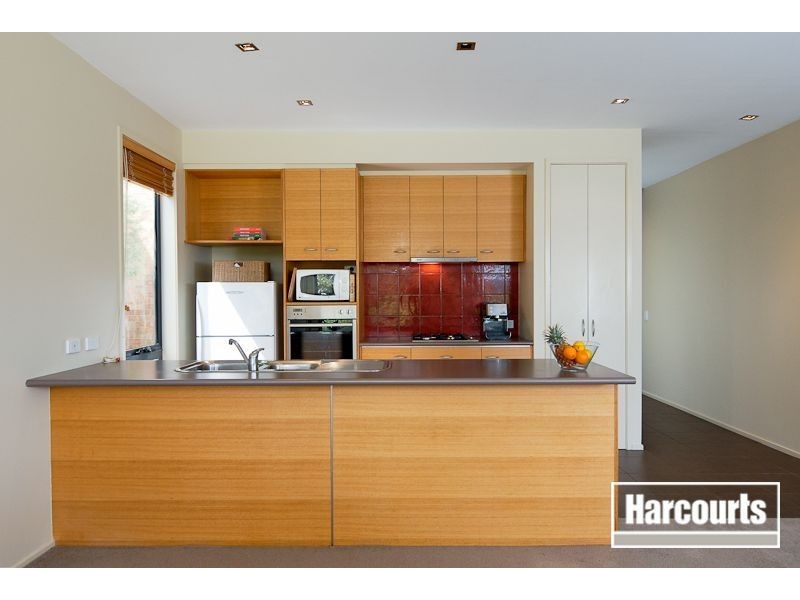 29 Barton Drive, Sandhurst VIC 3977