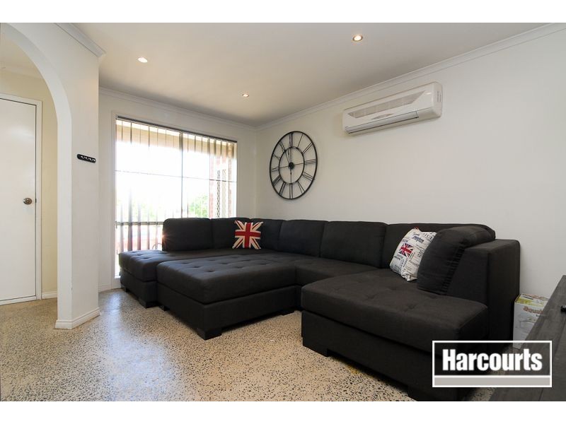 60 Scarborough Avenue, Cranbourne West VIC 3977