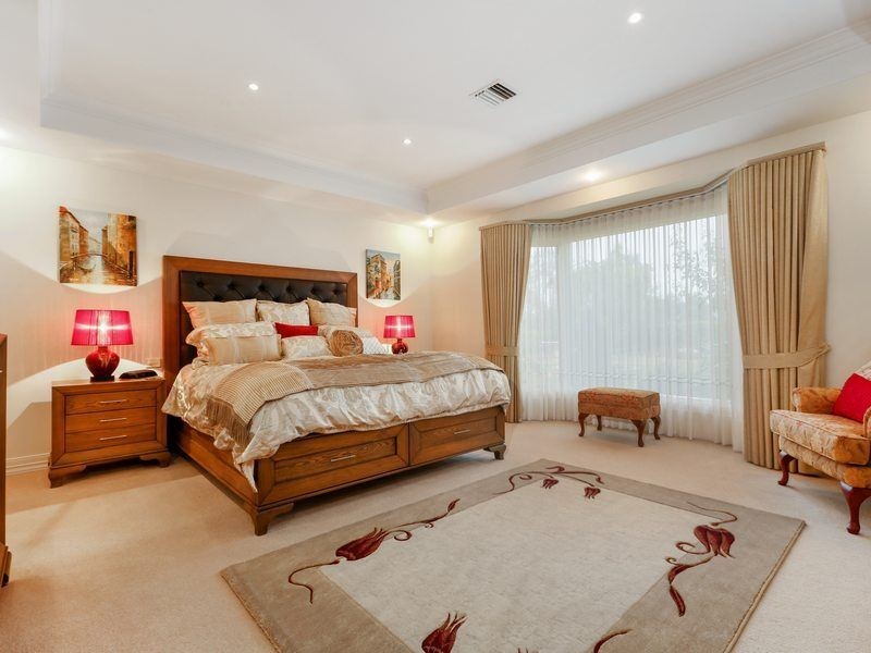 10 Kingsford Smith Court, Sandhurst VIC 3977