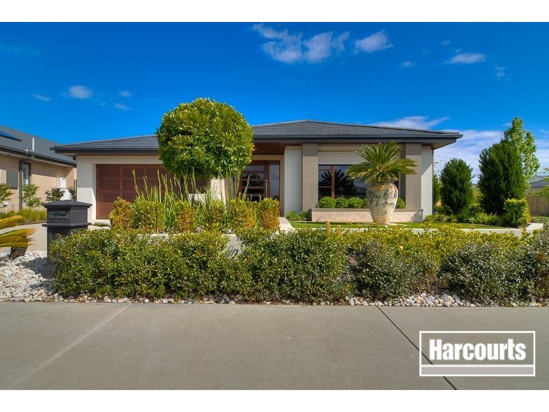 5 Sandarra Boulevard, Sandhurst VIC 3977