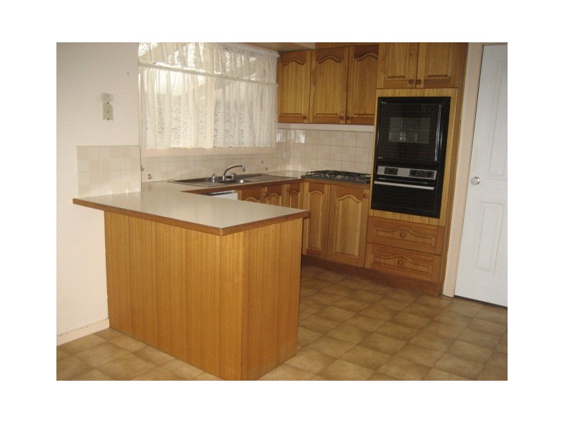 9 Mc Clelland Drive, Skye VIC 3977