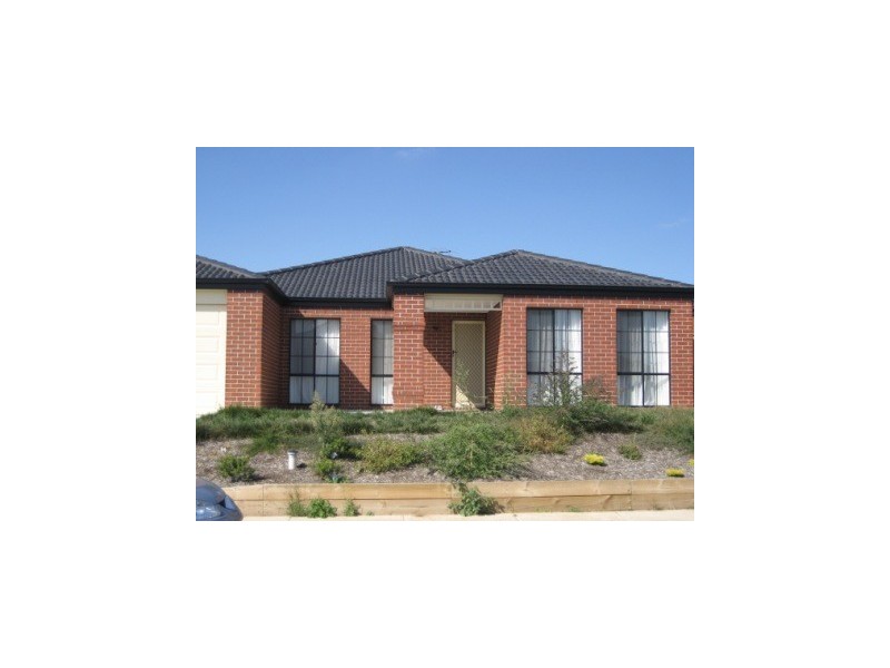 19 Emerald  Rise, Skye VIC 3977