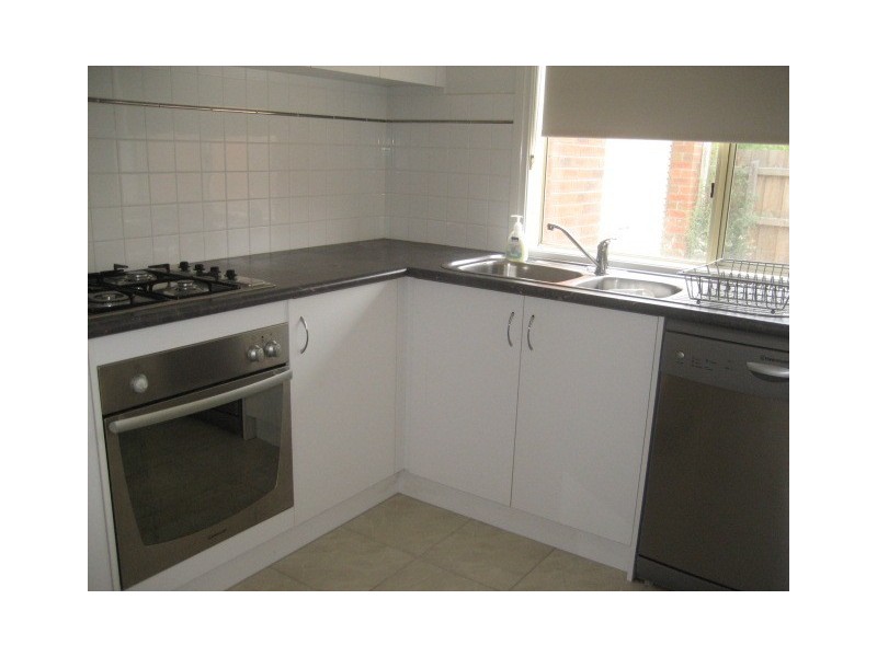 8 Bernard Place, Carrum Downs VIC 3201