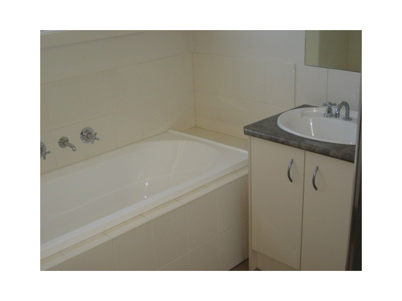 2 Esta Court, Carrum Downs VIC 3201