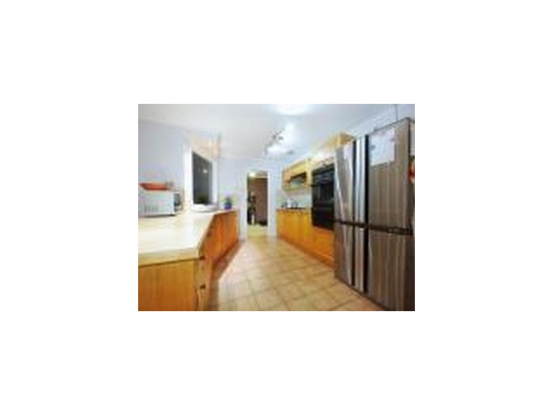 143 Lyrebird Drive, Carrum Downs VIC 3201