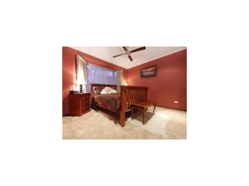 143 Lyrebird Drive, Carrum Downs VIC 3201