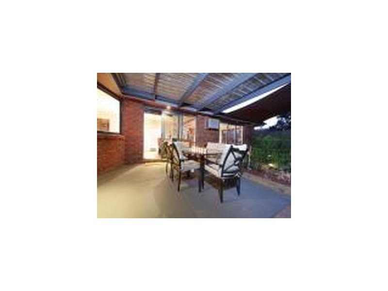 143 Lyrebird Drive, Carrum Downs VIC 3201