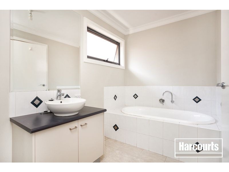 3/227 Thames Promenade, Chelsea Heights VIC 3196